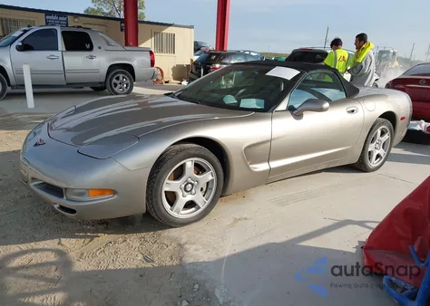 1998 Chevrolet Corvette из США, поврежденный, VIN 1G1YY32G0W5126404